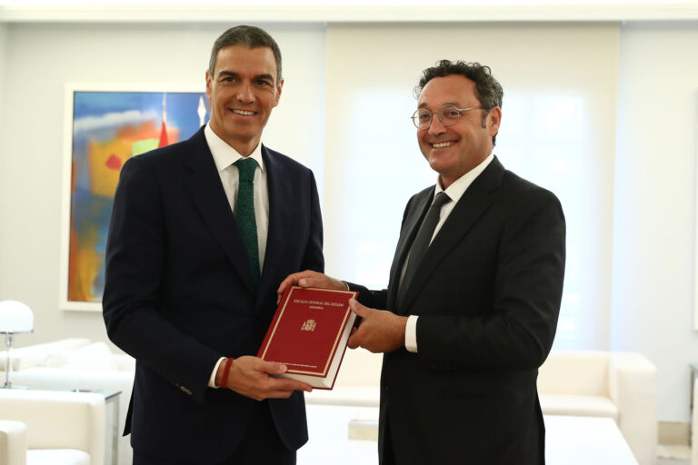 La Fiscalía entra en campaña: pide al Supremo que permita votar a todos los nacionalizados por la ‘ley de nietos’ en las elecciones del 29 de noviembre
