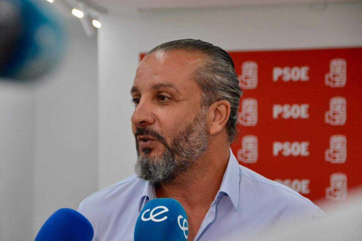 El PSOE propone para el Congreso a Adil Mohamed, diputado en Ceuta que sólo ha trabajado para empresas marroquíes y se reunión con Ábalos en El Príncipe
