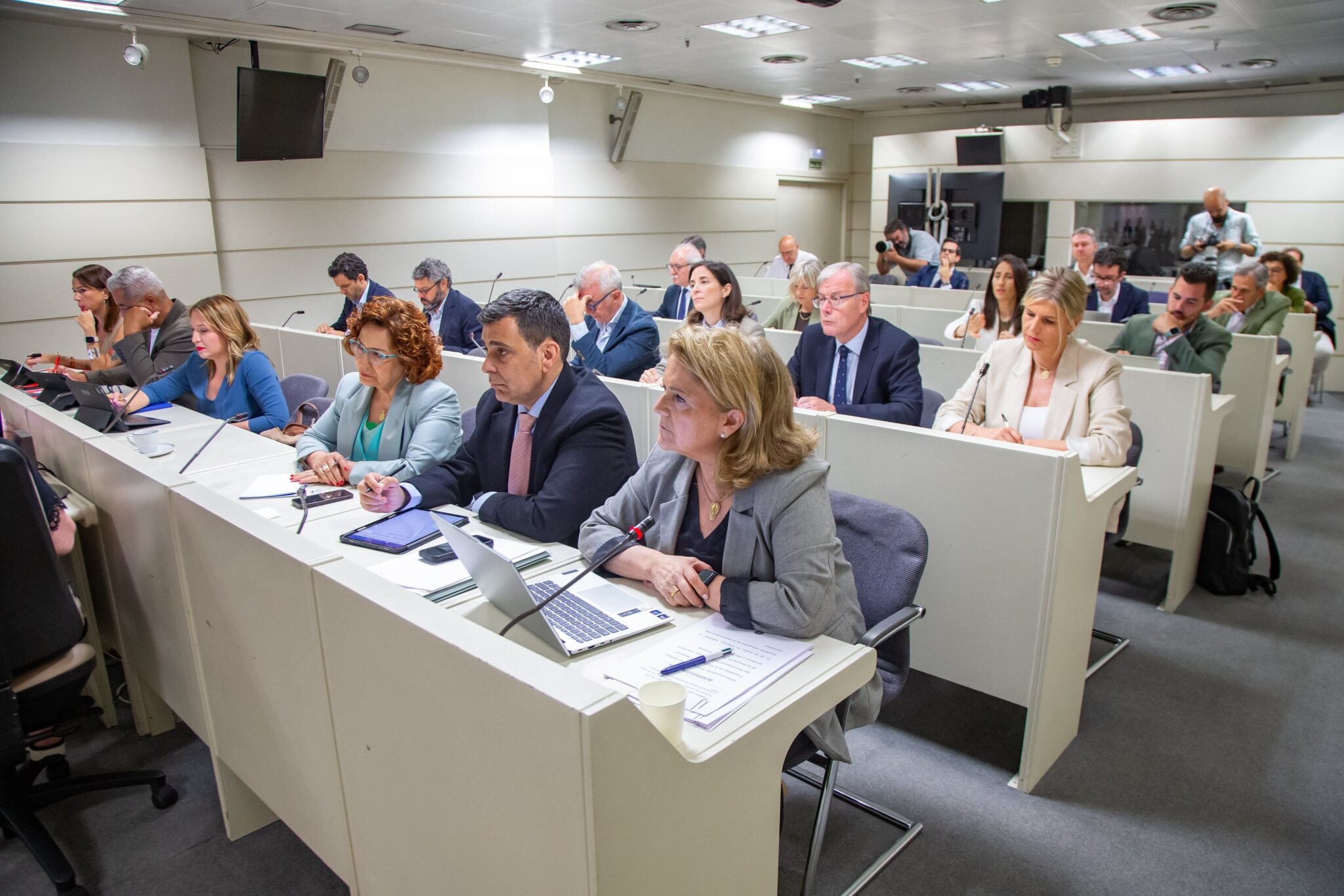 Dos operadores y la expresidenta de la Agencia Estatal de Seguridad Ferroviaria pidieron sustituir el sistema LZB en la Comisión de Investigación de Adamuz