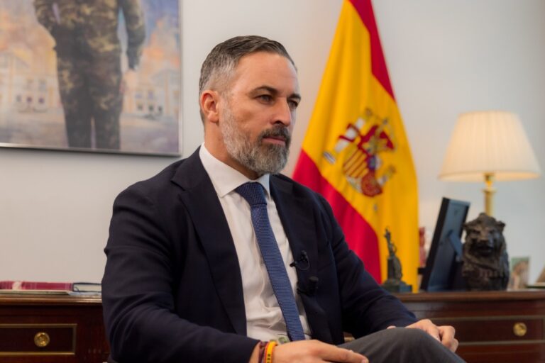 Santiago Abascal insiste en la importancia de las elecciones del 29-N: «Se decide el rumbo de las próximas décadas. Si habrá civilización o sumisión»
