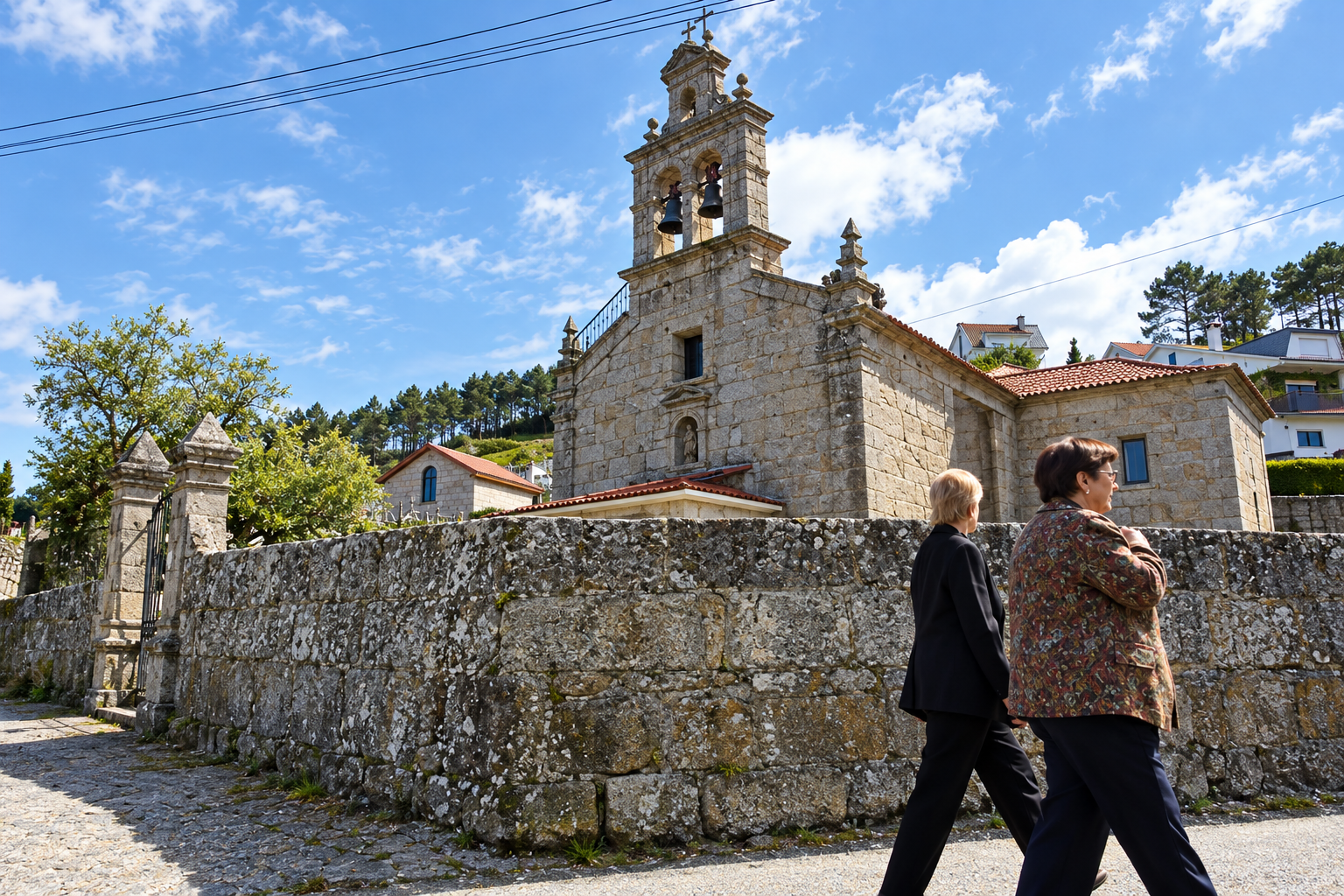 Otro ataque sacrílego contra los católicos: el Obispado de Tui-Vigo denuncia el robo de cálices, copones y patenas en una iglesia de Pontevedra