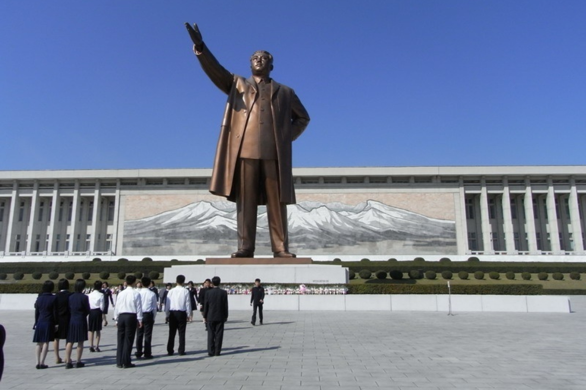 Golpe del FBI a una red norcoreana que infiltraba falsos teletrabajadores en empresas de EEUU para financiar al régimen de Kim Jong-un