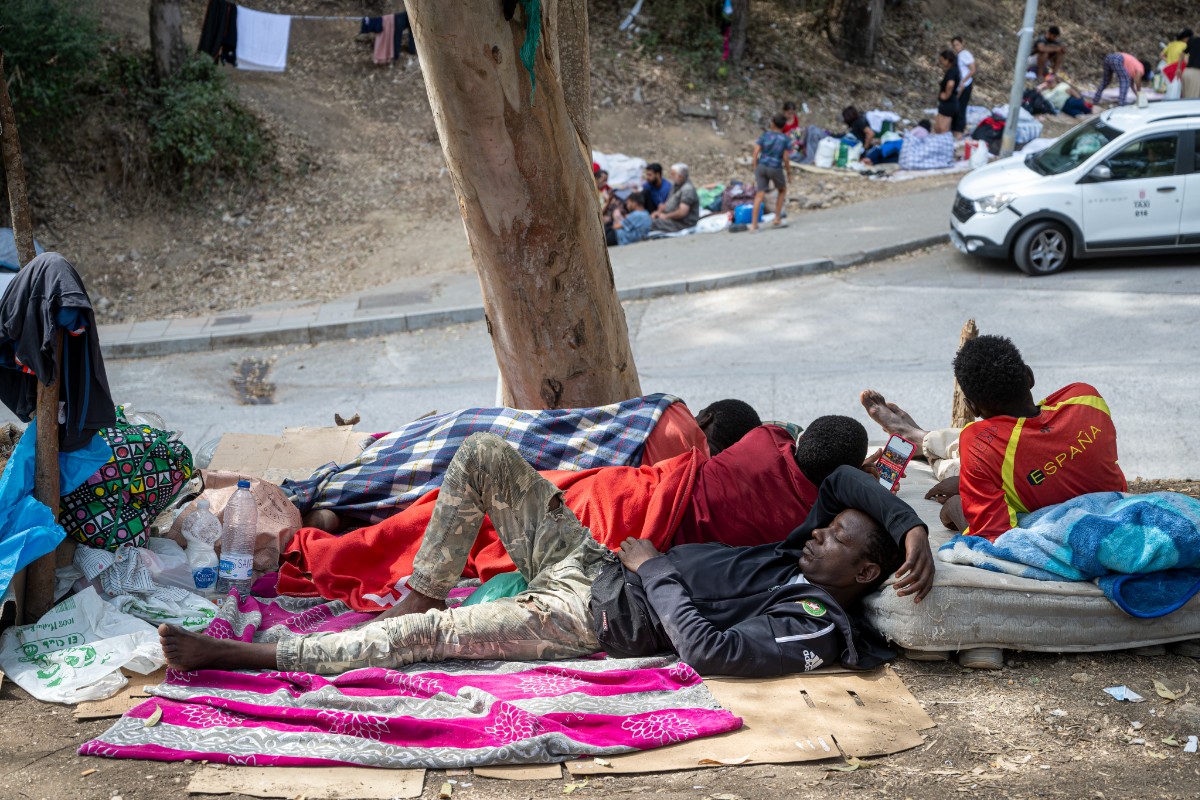 Alarma sanitaria en Ceuta: detectado en el CETI un caso de difteria, una enfermedad erradicada en España que reaparece tras la invasión