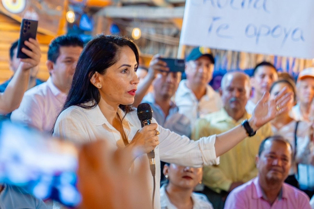 Detenida en Ecuador la excandidata presidencial correísta Luisa González, señalada por irregularidades en la financiación de su campaña