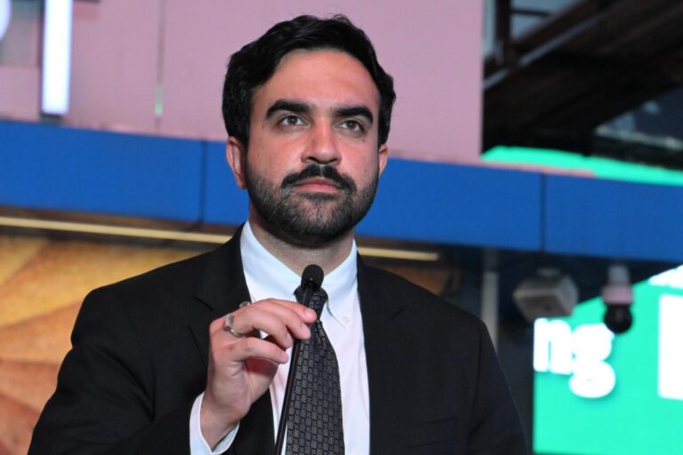 El alcalde socialista de Nueva York, Zohran Mamdani, destinará casi 8 millones de euros a políticas de «afirmación de género» para menores