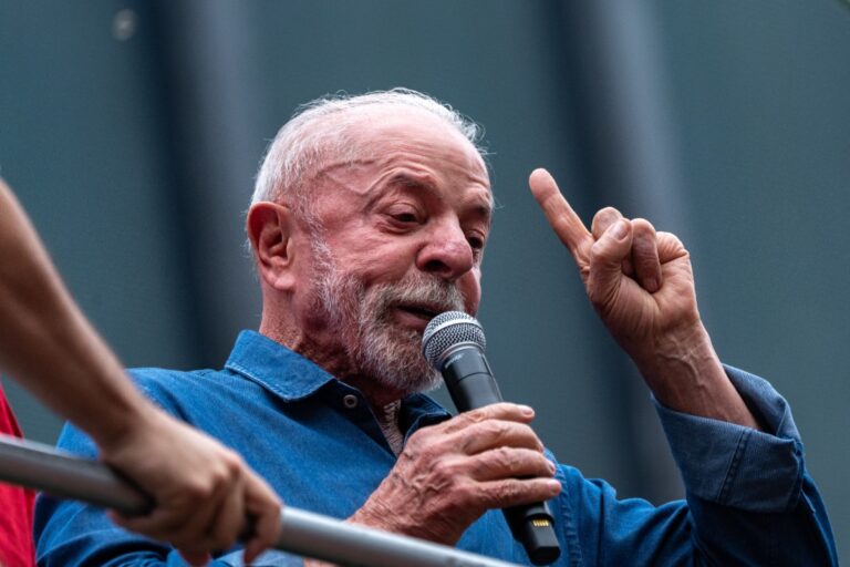 Lula da Silva arrecia en la censura en plena campaña electoral y anuncia que someterá a la Justicia a la plataforma Meta