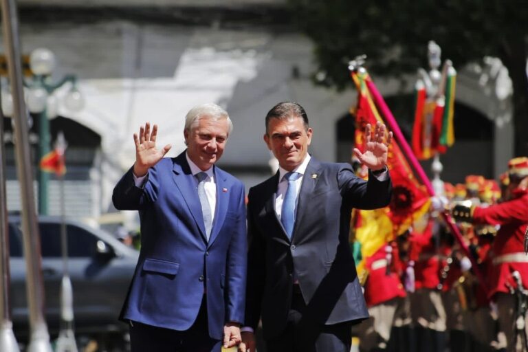 Rodrigo Paz recibe a José Antonio Kast en el marco de la primera visita de un presidente chileno a Bolivia en 70 años