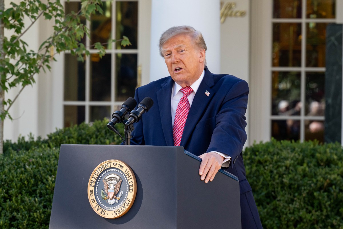 Trump vuelve a denunciar la inacción de Sánchez tras la invasión de Ceuta: «Llegaron por decenas de miles, inundaron España y no han hecho nada»