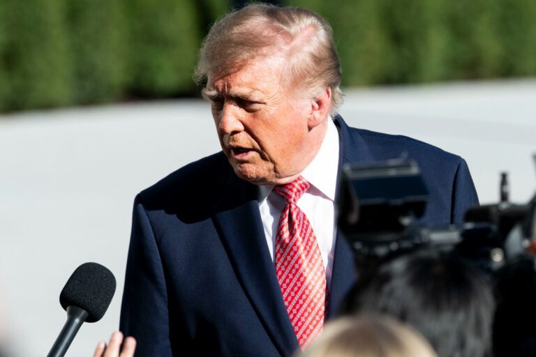 Detenido en Kansas (Estados Unidos) un hombre acusado de planear un atentado contra Trump: «Disparémosle, en serio»