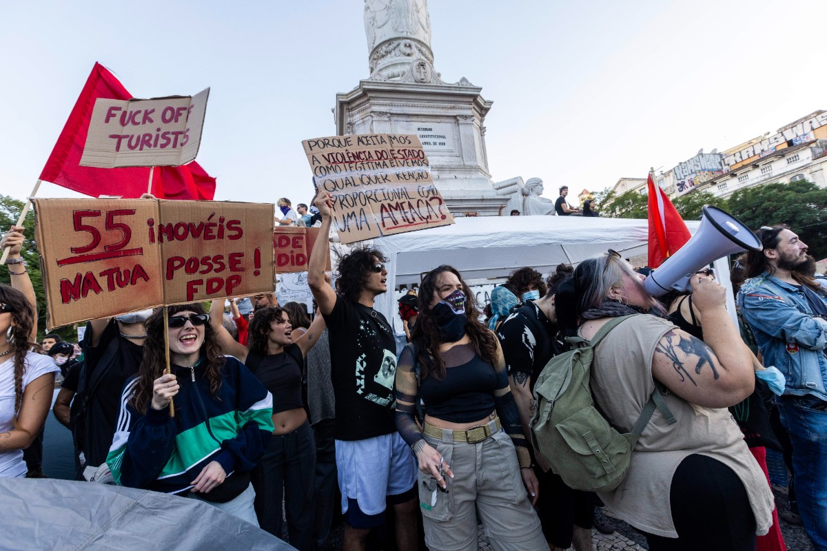 Los acampados de Lisboa anuncian que seguirán en las calles pese a las advertencias del Gobierno portugués