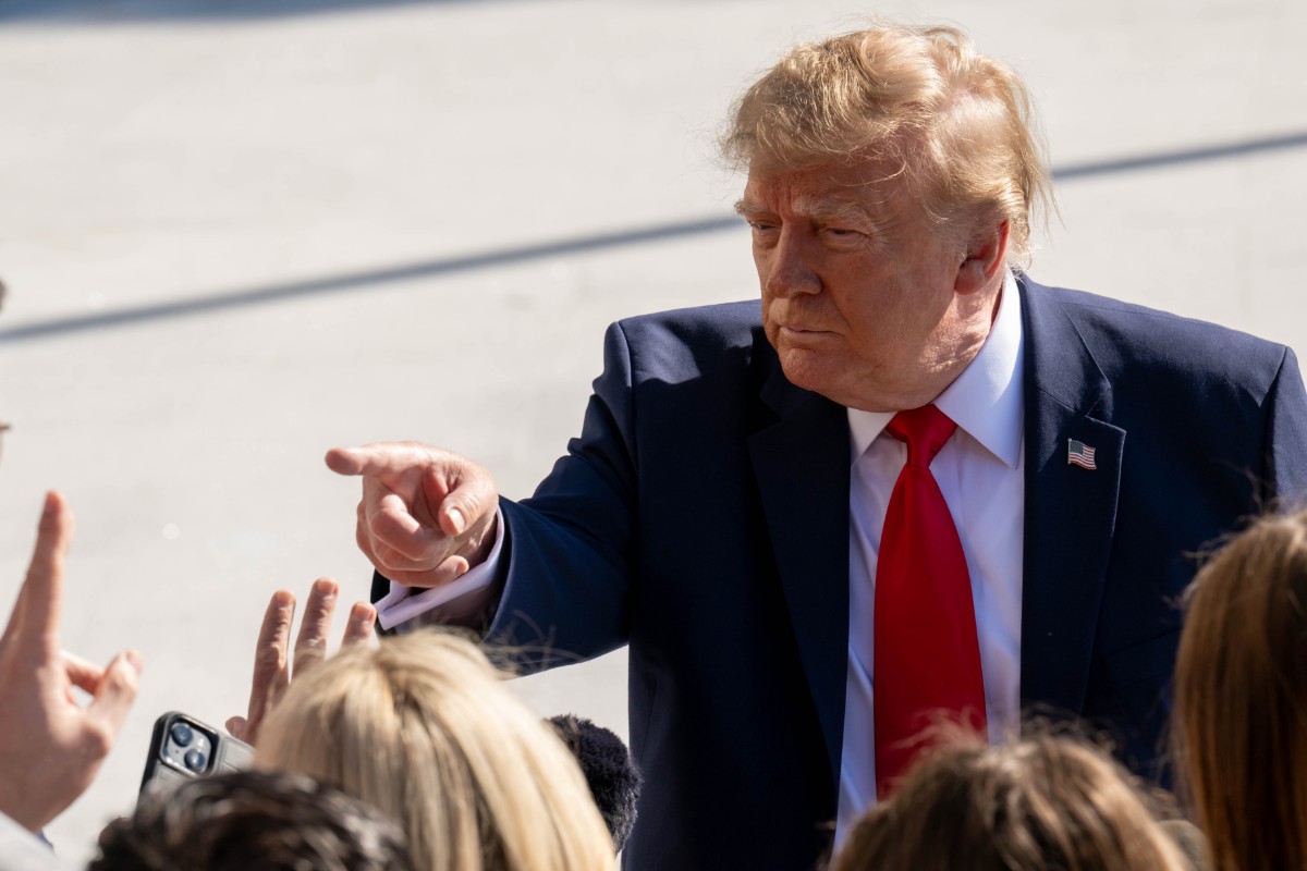 Trump asoma que enviará buques militares estadounidenses a Cuba: «Nos ocuparemos de ello luego de Irán»