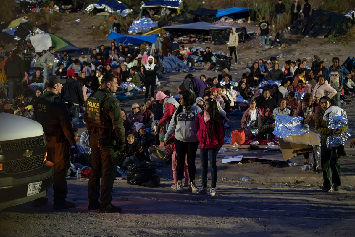 La Administración Trump impone sanciones a 15 individuos por promover «caravanas» de inmigrantes ilegales