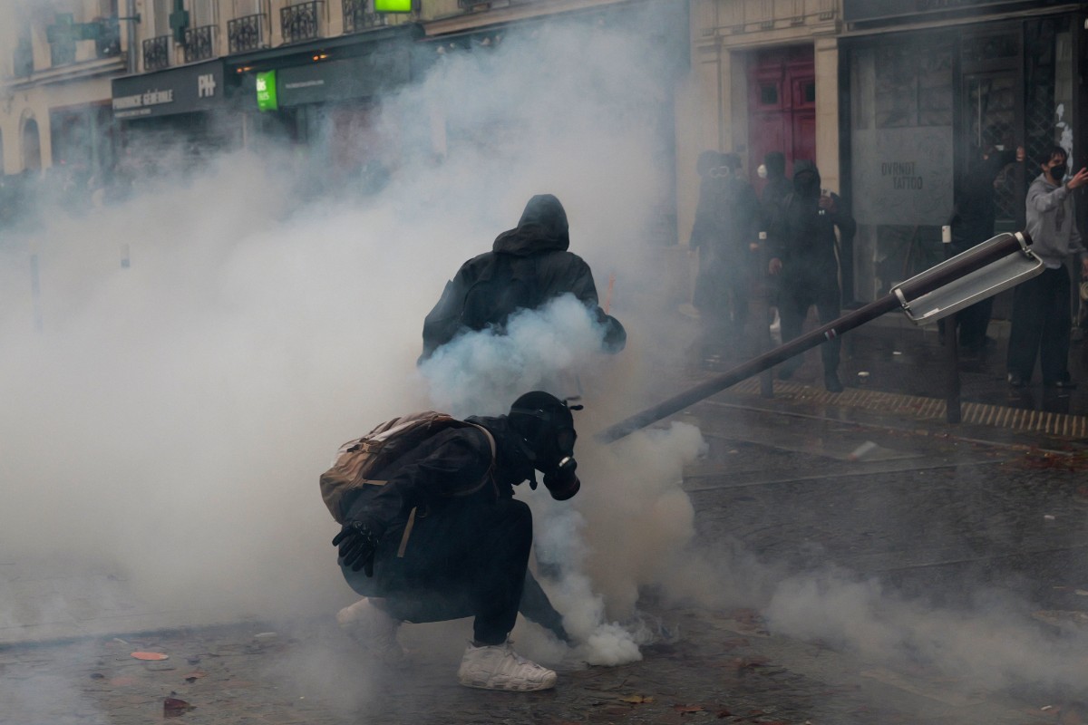 Más de 1.000 detenidos en Francia en una nueva jornada de revueltas de radicales e islamoizquierda: casi 500.000 personas han salido a las calles