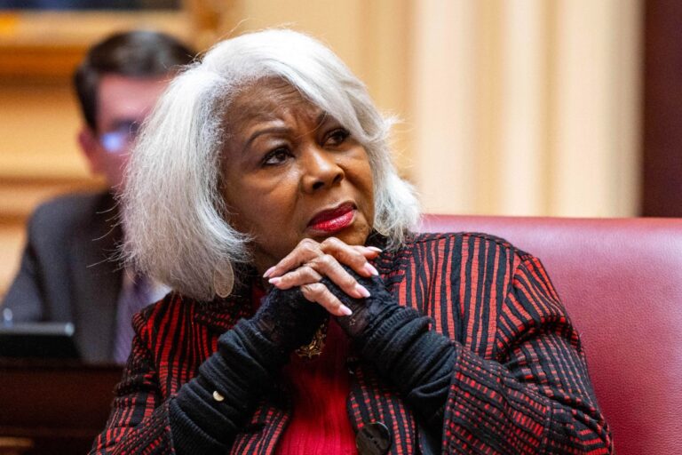 Una senadora demócrata de 82 años es acusada de distribuir ilegalmente cocaína y de lucrarse con ello en Virginia (Estados Unidos)