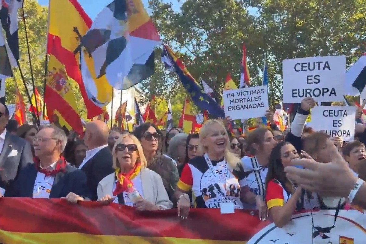 Madrid es un clamor en apoyo a las ‘Mujeres Caballas’: miles de personas se manifiestan «por una Ceuta segura, española y europea»