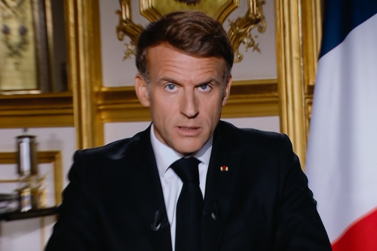 Macron anuncia que se prohibirán las manifestaciones no sindicales en Francia mientras crece la alarma económica por la subida de la prima de riesgo