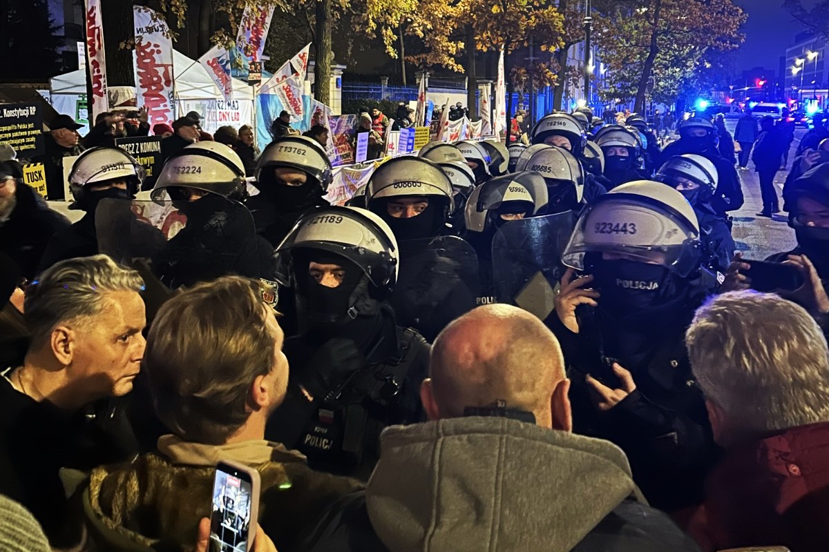Golpe de Estado en Polonia: el Gobierno de Tusk apoyado por Von der Leyen toma por la fuerza el Tribunal Constitucional