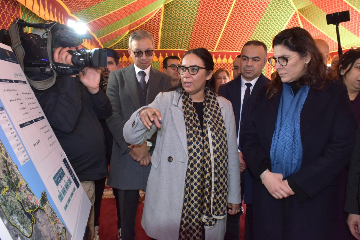 La nueva primera ministra de Marruecos recalificó y vendió 66 hectáreas familiares por 24 millones mientras era alcaldesa de Marrakech