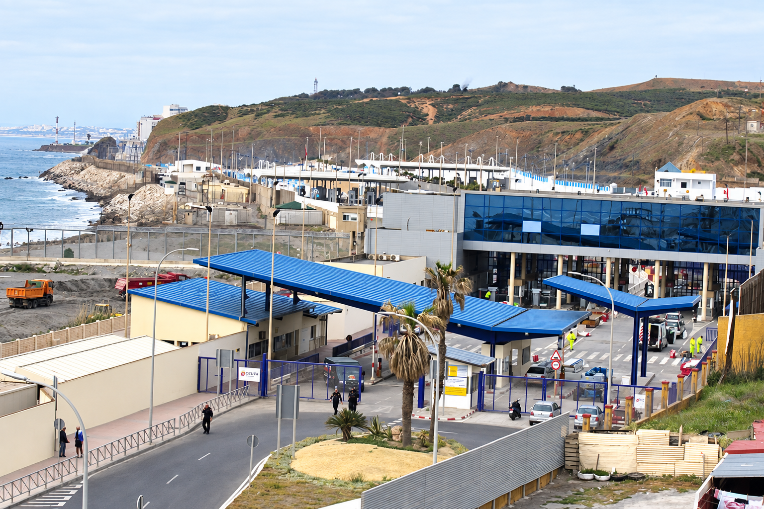 Marruecos endurece los controles fronterizos para los ciudadanos españoles: deberán presentar billetes de vuelta, reservas de hotel y ser interrogados