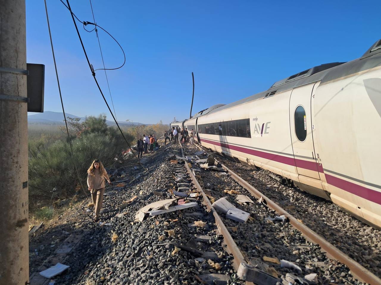 La vía del accidente de AVE en Toledo es la misma que Óscar Puente dijo haber renovado «íntegramente» tras el accidente de Adamuz
