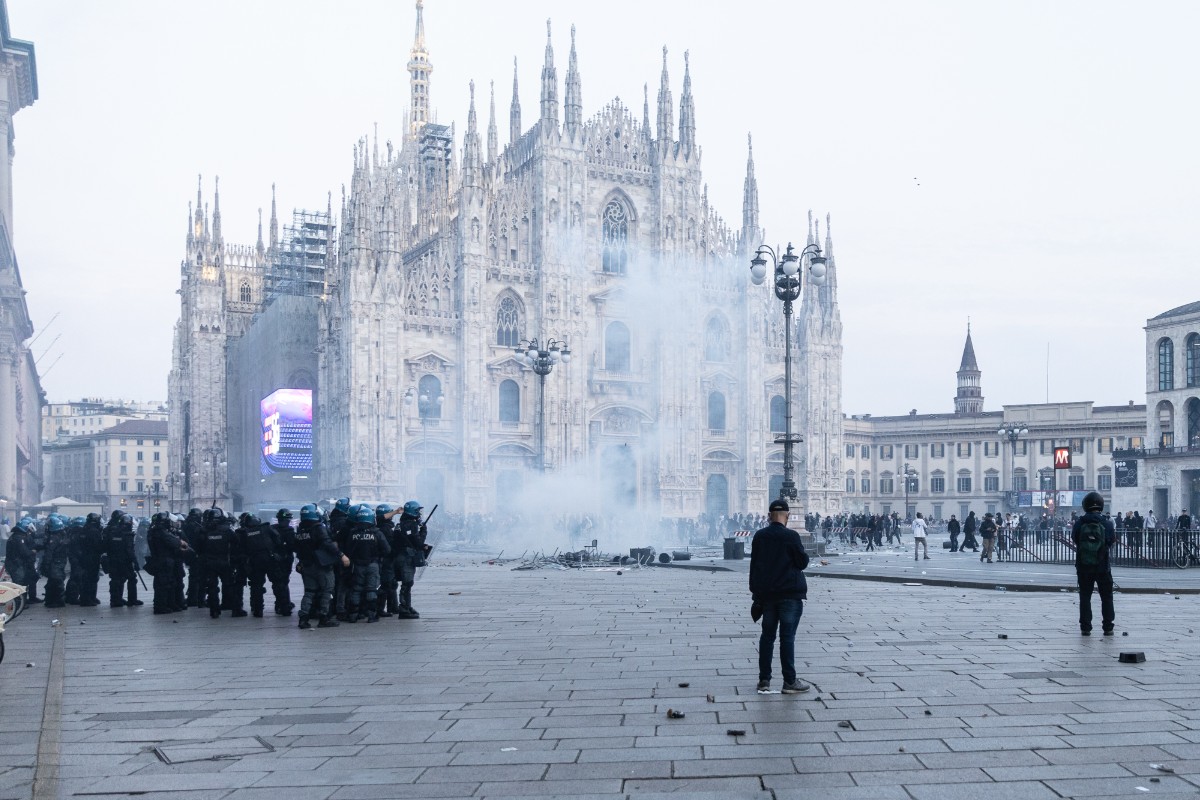 Las protestas violentas de la extrema izquierda se extienden a Italia: policías heridos y manifestantes detenidos en Milán, Turín y Bolonia
