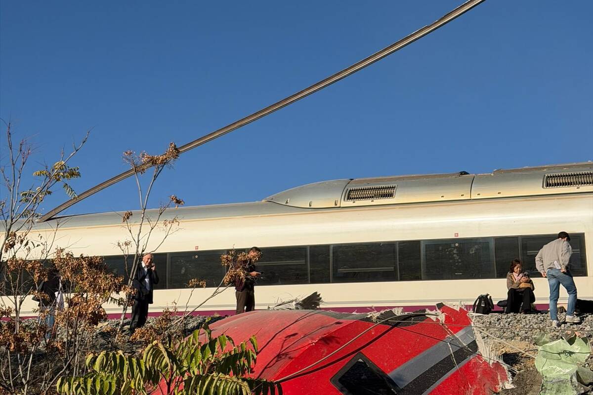 Víctimas y personal del accidente en Toledo que se ha saldado con decenas de muertos culpan a Adif por «exceso de velocidad»