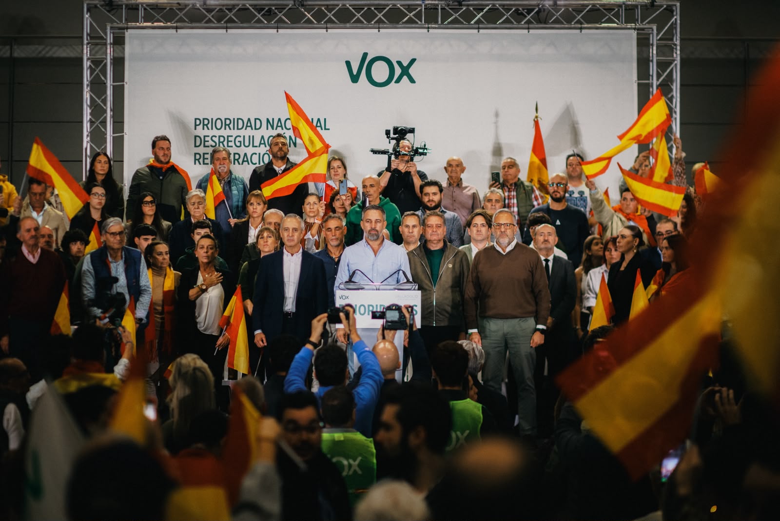 Santiago Abascal, ante la tragedia de Urda (Toledo): «Tenemos el deber de manifestar nuestra rabia y nuestro hartazgo ante una banda criminal que lo ha destruido todo»