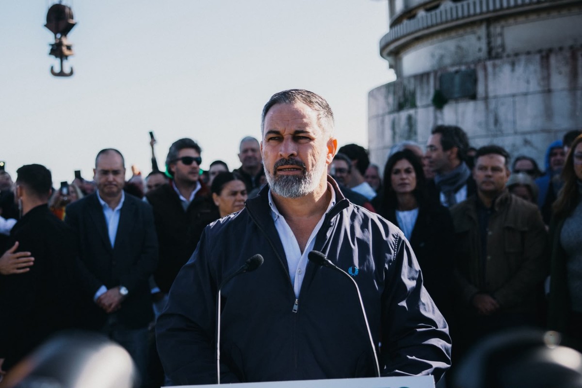 Santiago Abascal manifiesta su «absoluta rabia» ante un Gobierno que es una «organización criminal» y que ha destruido las infraestructuras: «La corrupción mata»