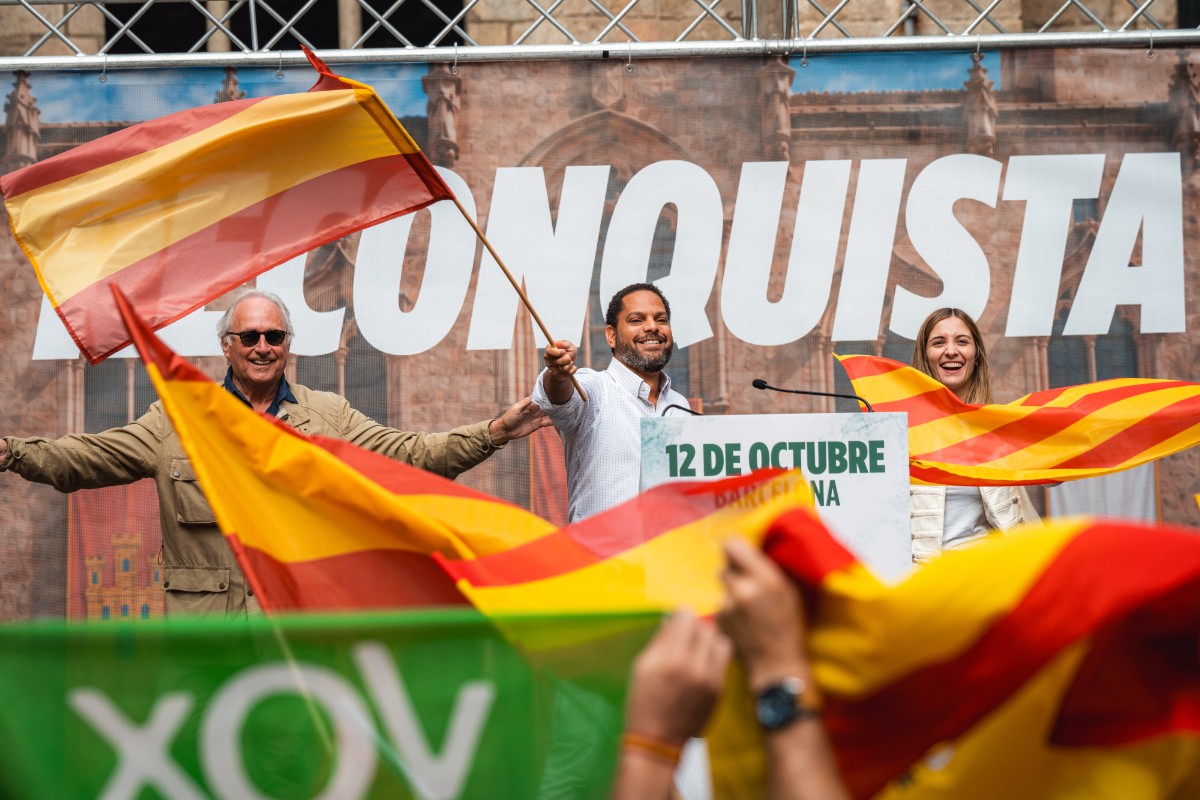 Ignacio Garriga (VOX) reitera que el 29-N es una elección entre «civilización o barbarie»: «Entre defender nuestras fronteras o seguir apostando por la invasión»