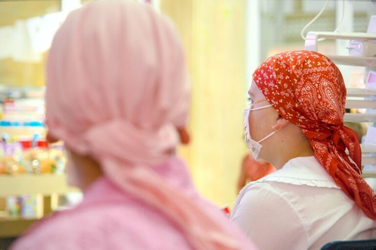 Más de dos millones de personas con cáncer en España tienen serias dificultades para poder acceder a sus tratamientos médicos