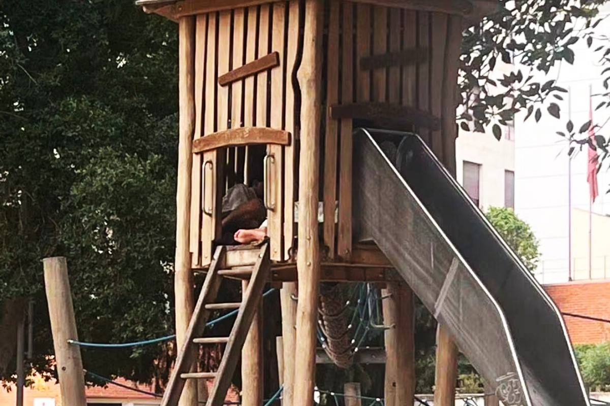 Vecinos de Murcia denuncian que no pueden ir a los parque infantiles con sus hijos porque están tomados por inmigrantes ilegales: «Duermen y trapichean con drogas allí»