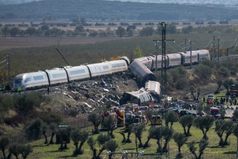 Los sindicatos alertaron hasta en cuatro ocasiones a Óscar Puente del riesgo de «errores humanos» en los Centros de Control antes de la tragedia de Urda